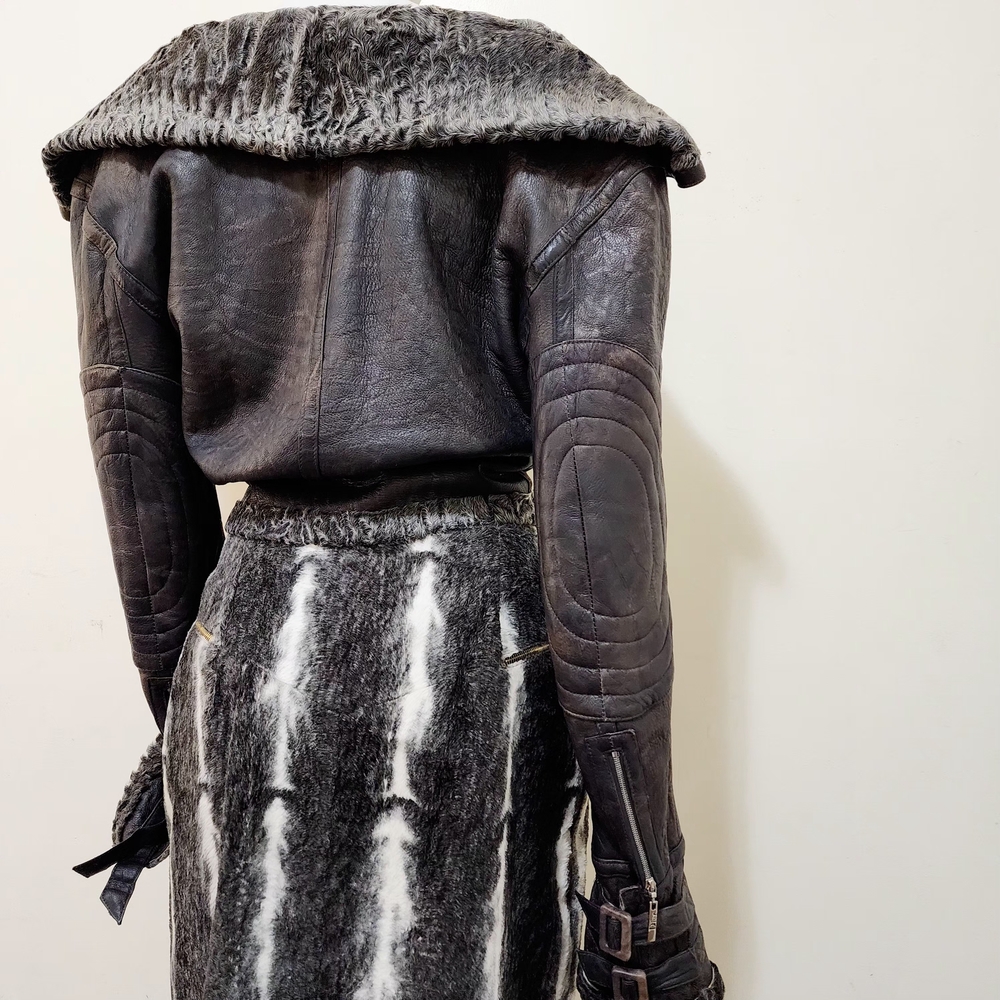 Elegant Black and Gray Women's Jacket - Picture 5 of 8